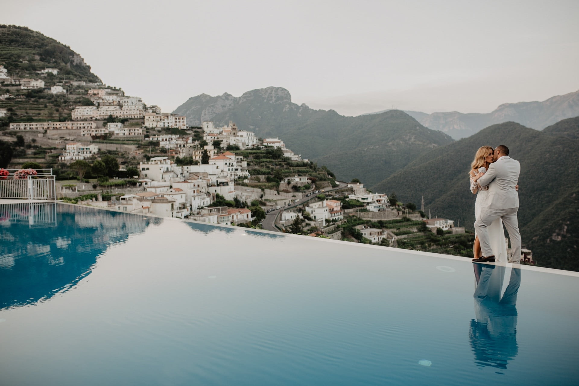 bride and groom at hotel caruso in the beautiful setting of Ravello