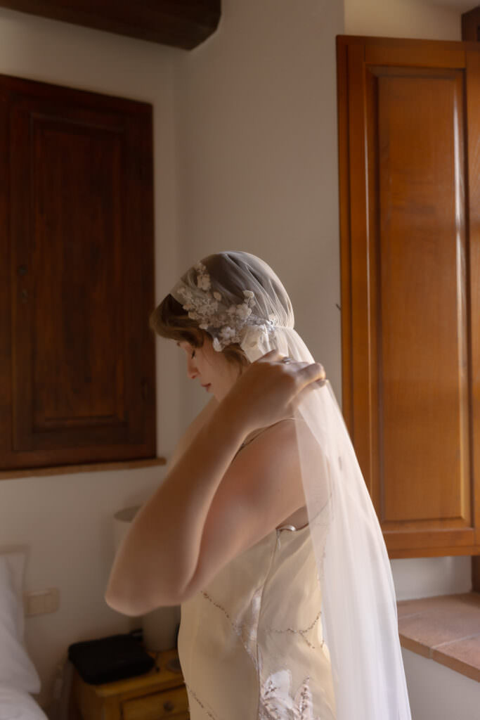 09.intimate chic wedding tuscany warm tones Federica Cavicchi