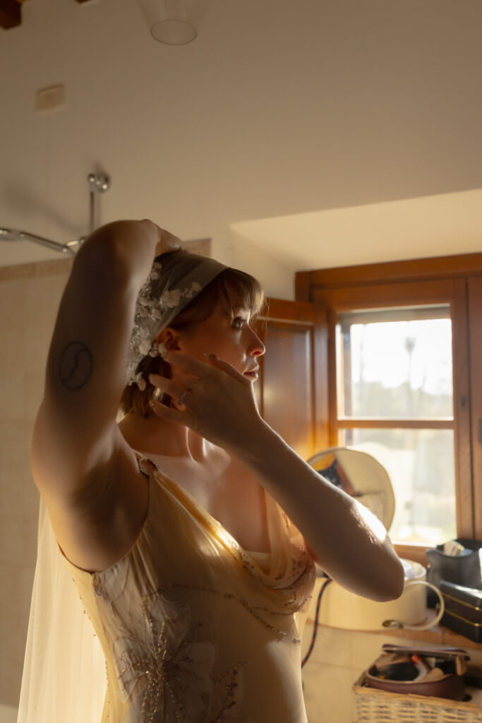 12.intimate chic wedding tuscany warm tones Federica Cavicchi