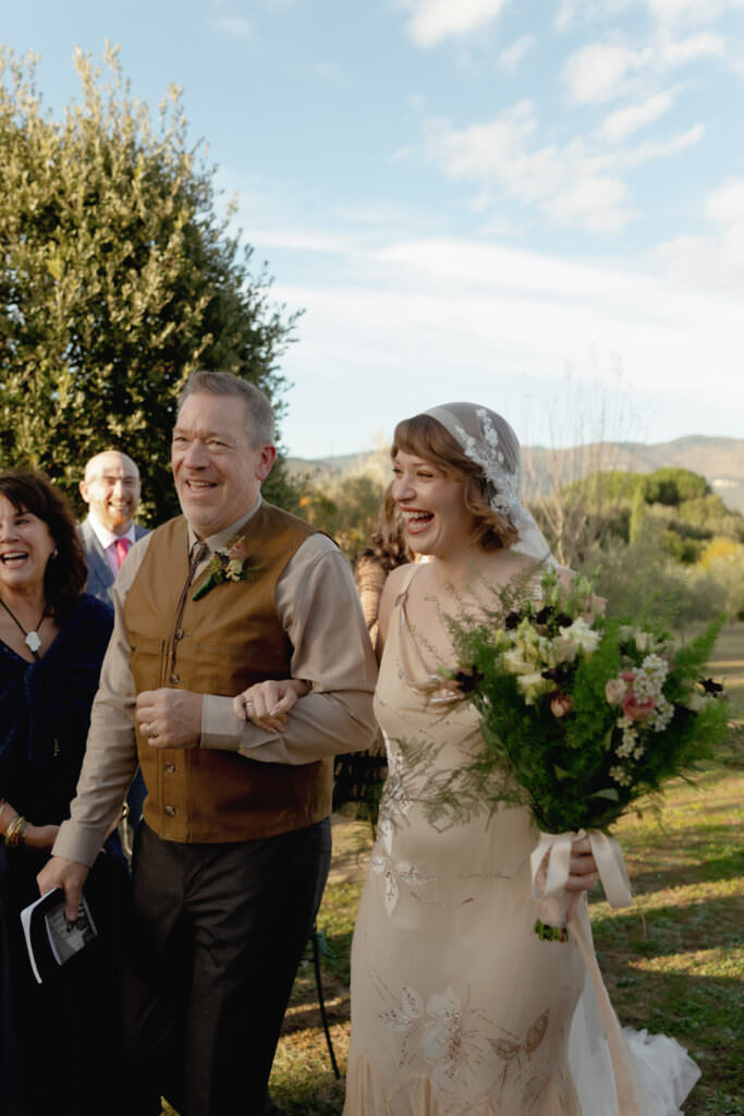 16.intimate chic wedding tuscany warm tones Federica Cavicchi