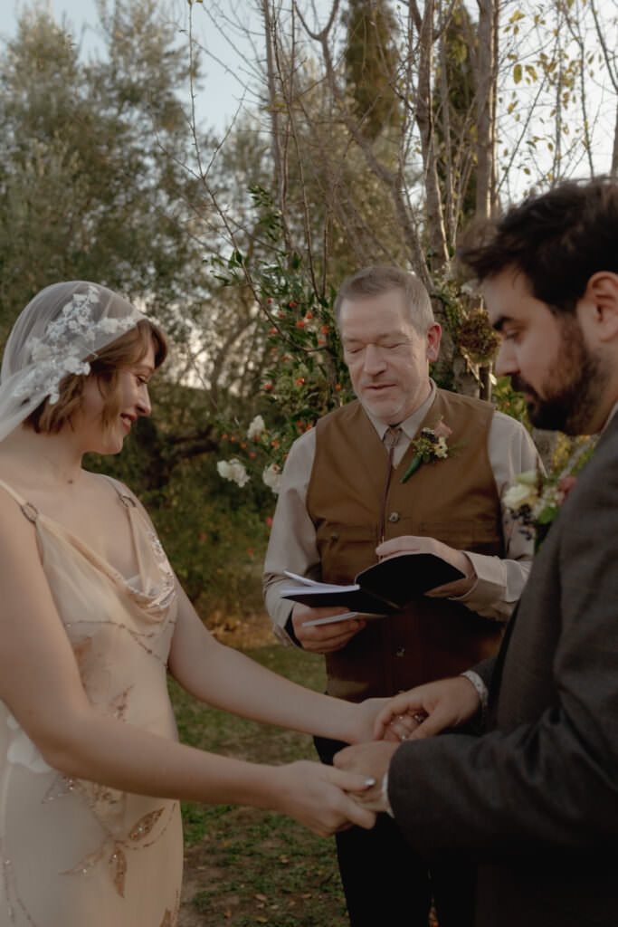 19.intimate chic wedding tuscany warm tones Federica Cavicchi