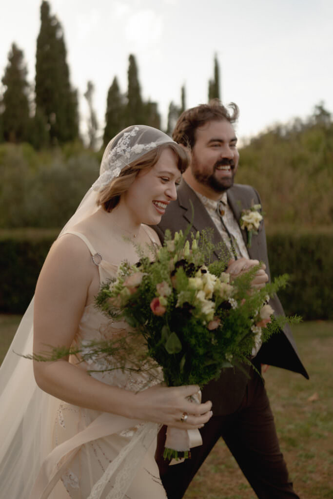 39.intimate chic wedding tuscany warm tones Federica Cavicchi