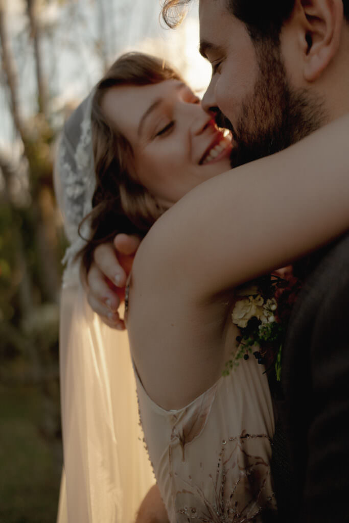68.intimate chic wedding tuscany warm tones Federica Cavicchi