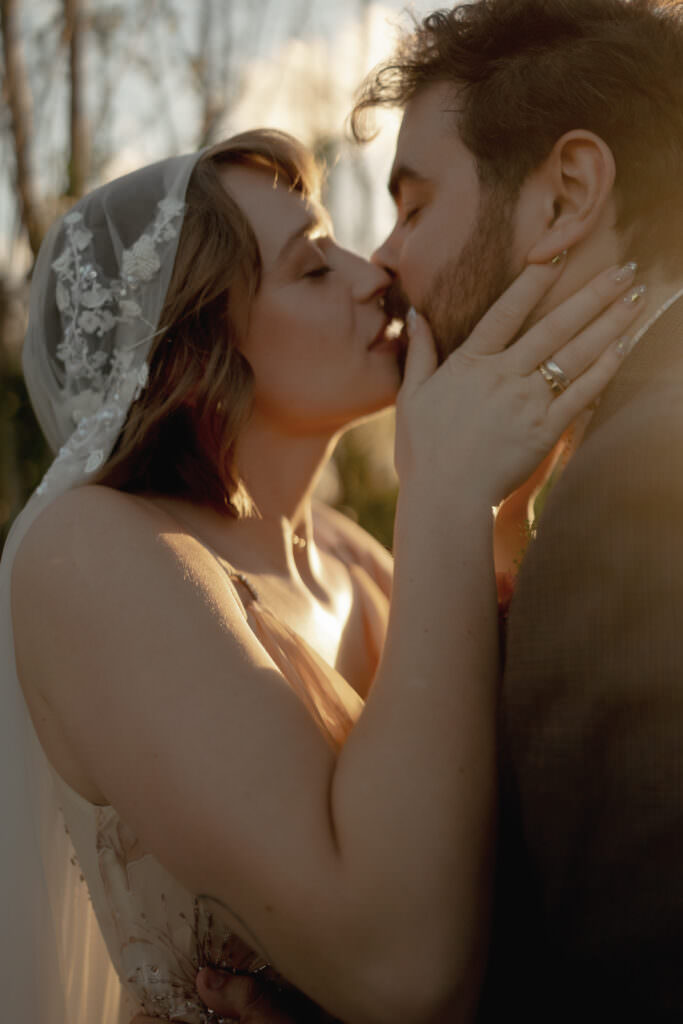 69.intimate chic wedding tuscany warm tones Federica Cavicchi